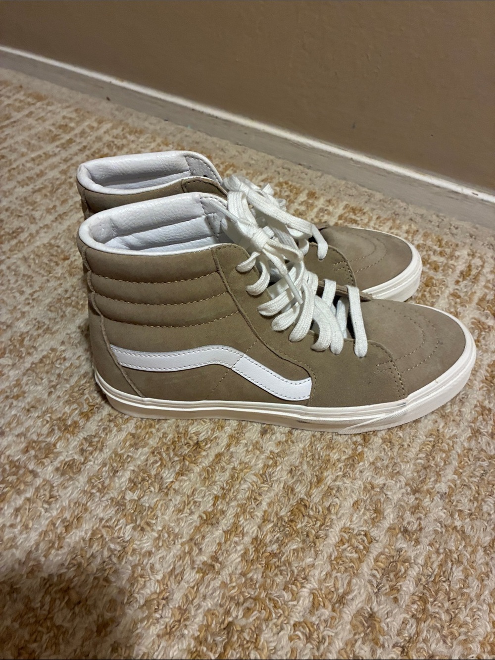 Vans new SK8 HiTop suede Sneakers in warm Taupe and White